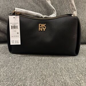 NWT Remy Top Zip Shoulder Bag